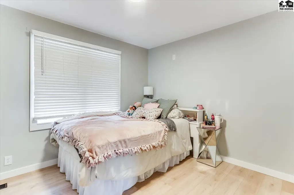 605 E Main Street Haven KS 67543
