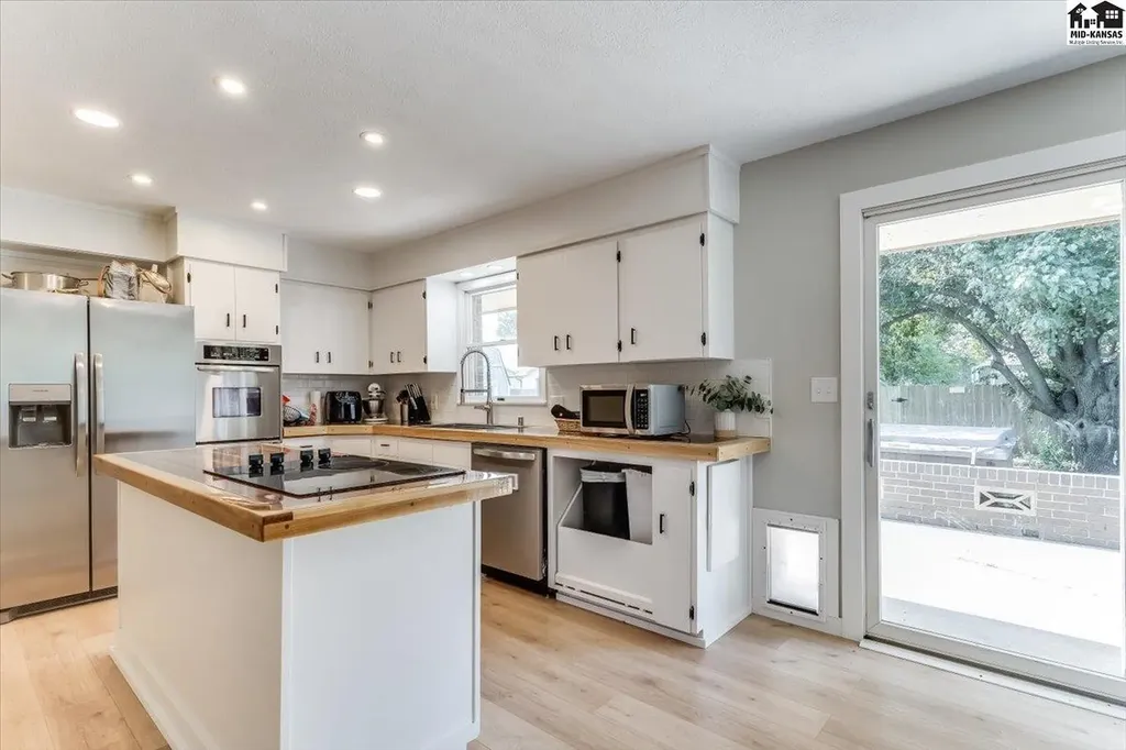 605 E Main Street Haven KS 67543