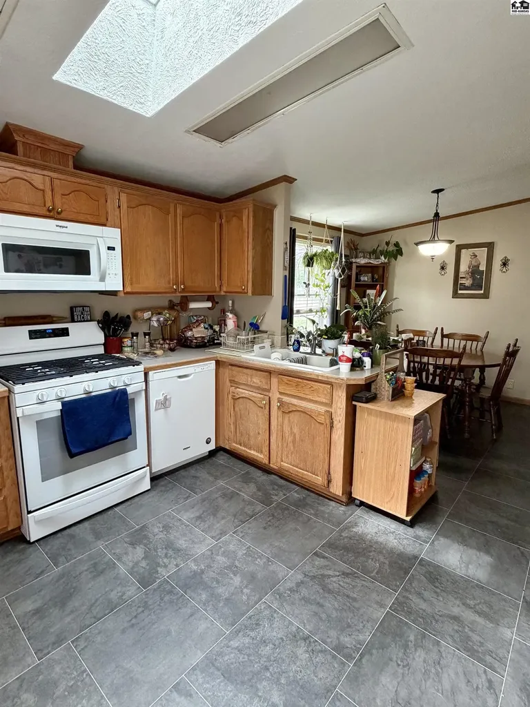 803 Wilderness Mcpherson KS 67460