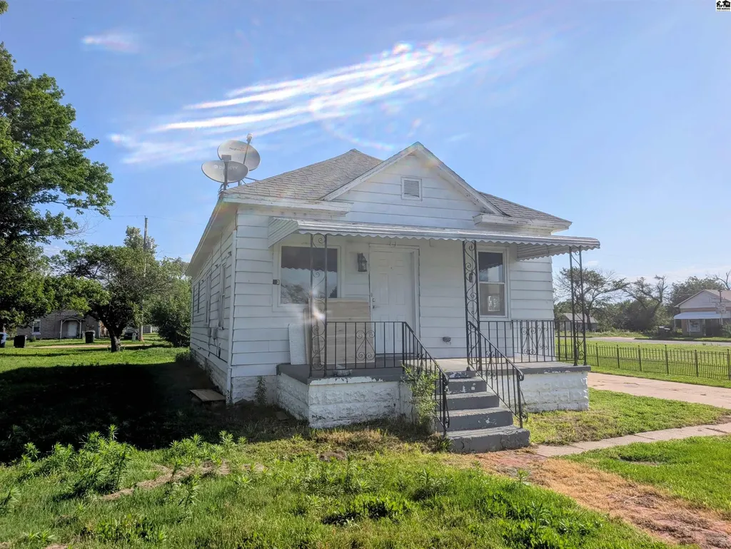 424 E Carpenter Street Hutchinson KS 67501