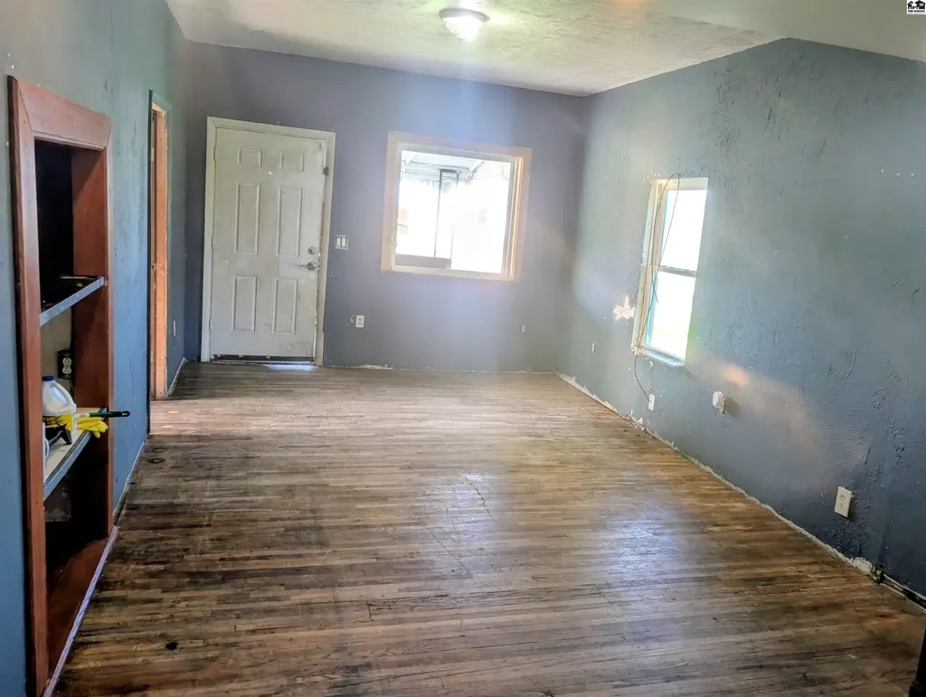 424 E Carpenter Street Hutchinson KS 67501