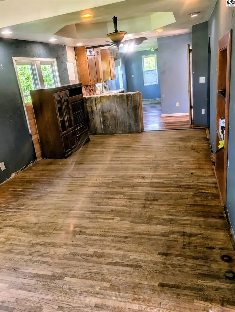 424 E Carpenter Street Hutchinson KS 67501