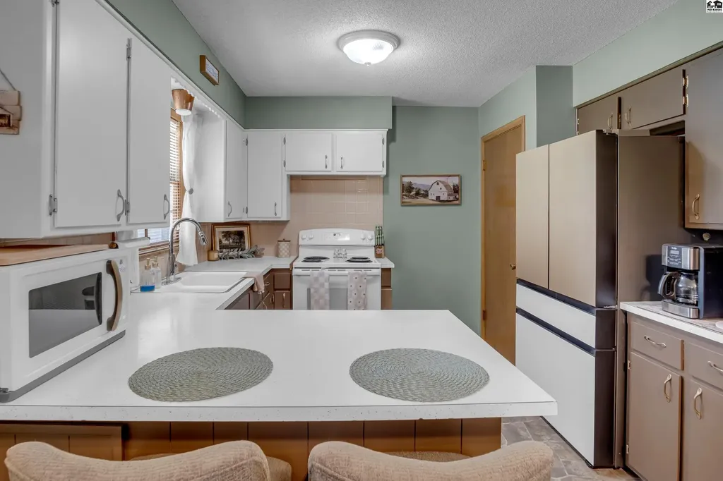 102 S Eby Street Mcpherson KS 67460