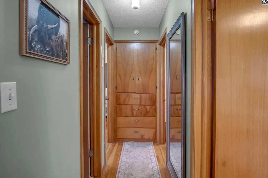 102 S Eby Street Mcpherson KS 67460