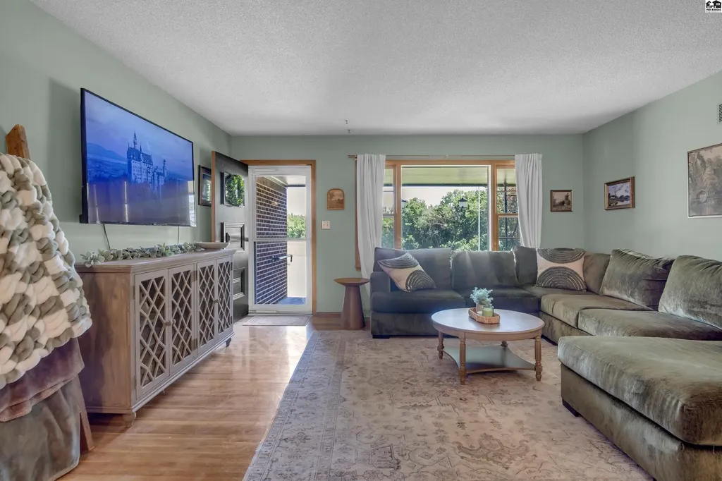 102 S Eby Street Mcpherson KS 67460