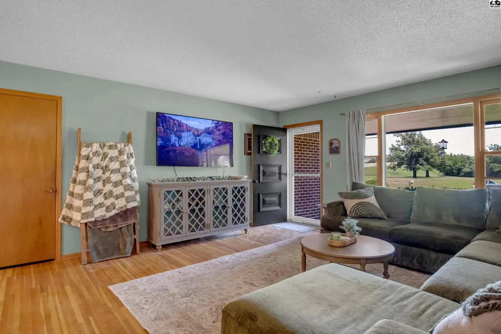 102 S Eby Street Mcpherson KS 67460