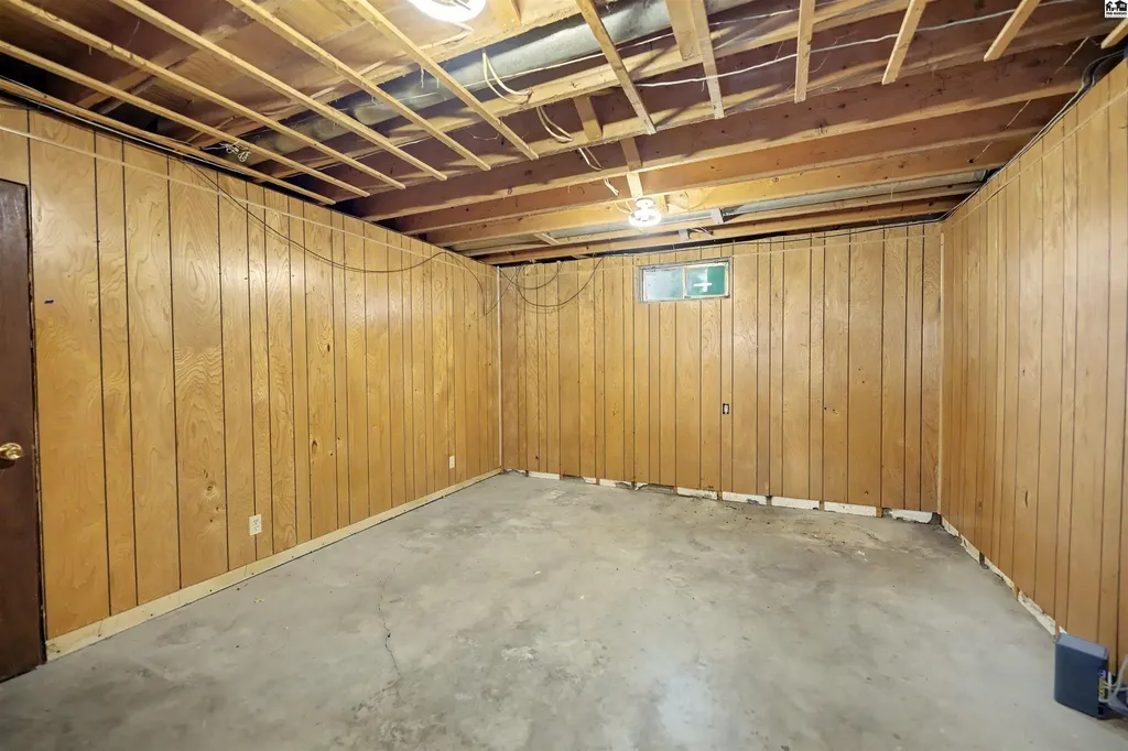 110 S Maud Street Marquette KS 67464