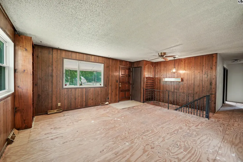 110 S Maud Street Marquette KS 67464