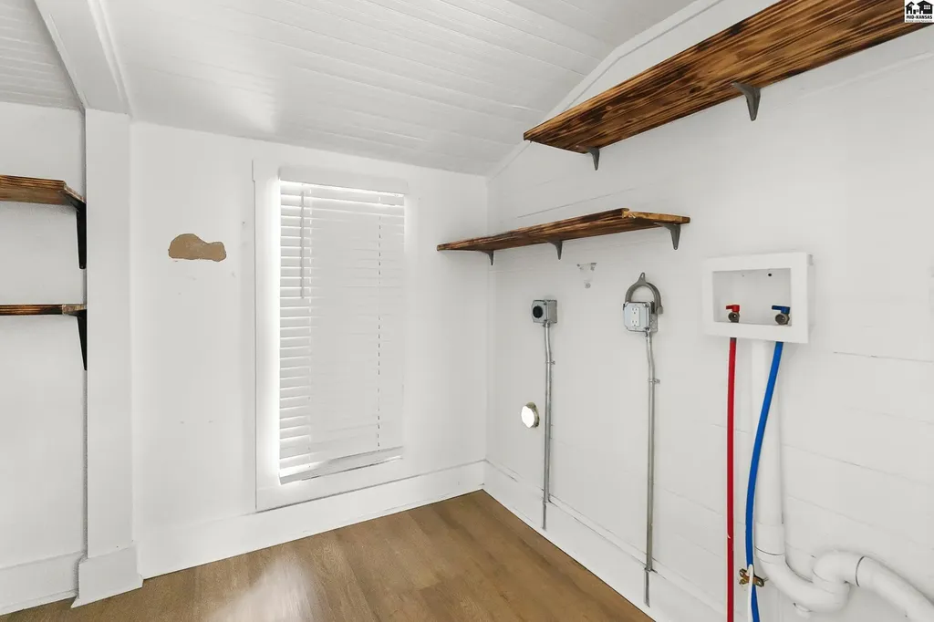 217 N Emporia Street Haven KS 67543