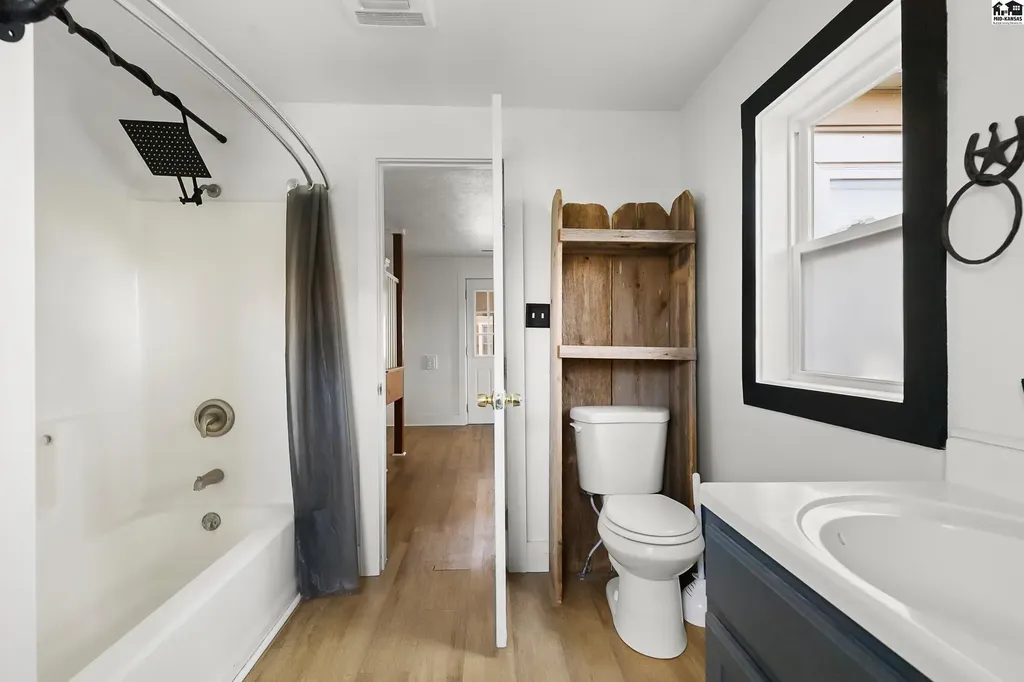 217 N Emporia Street Haven KS 67543