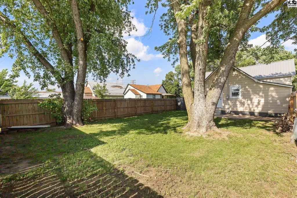 217 N Emporia Street Haven KS 67543