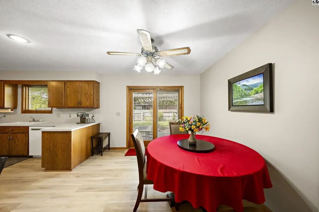 1310 Wheatland Drive Hutchinson KS 67502