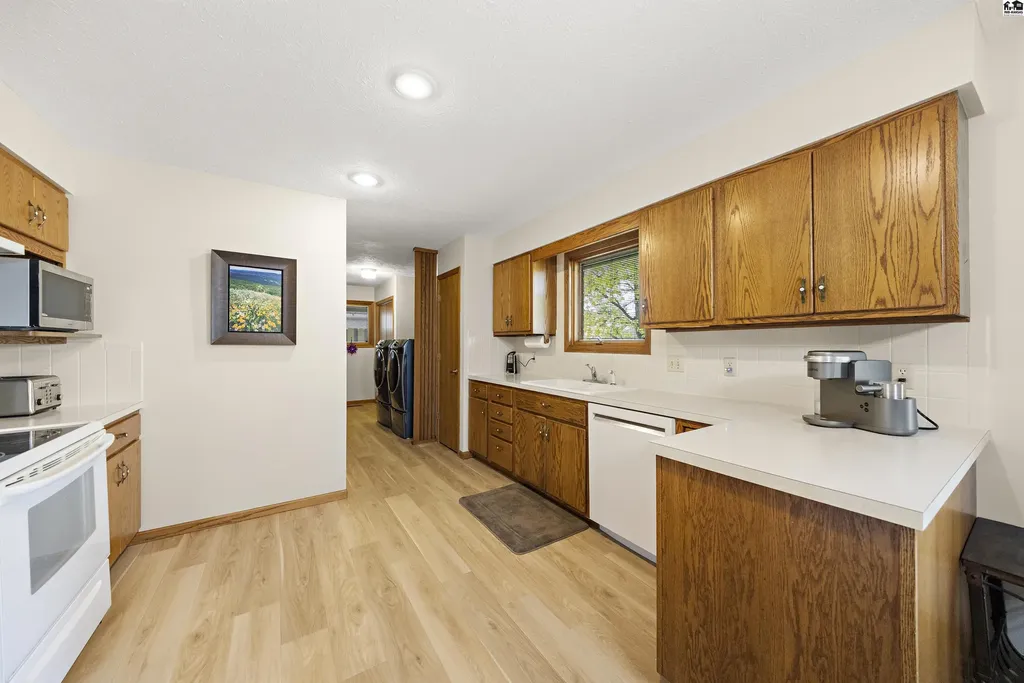 1310 Wheatland Drive Hutchinson KS 67502