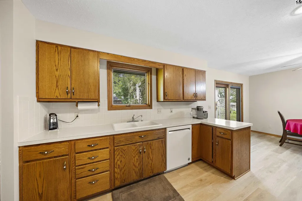 1310 Wheatland Drive Hutchinson KS 67502