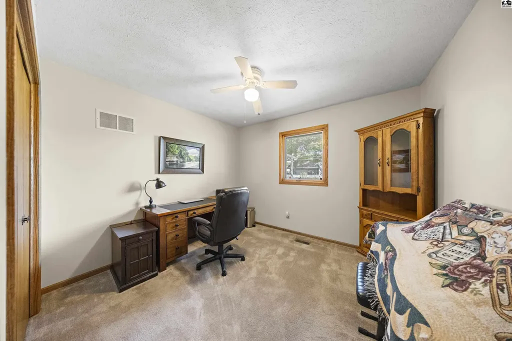 1310 Wheatland Drive Hutchinson KS 67502