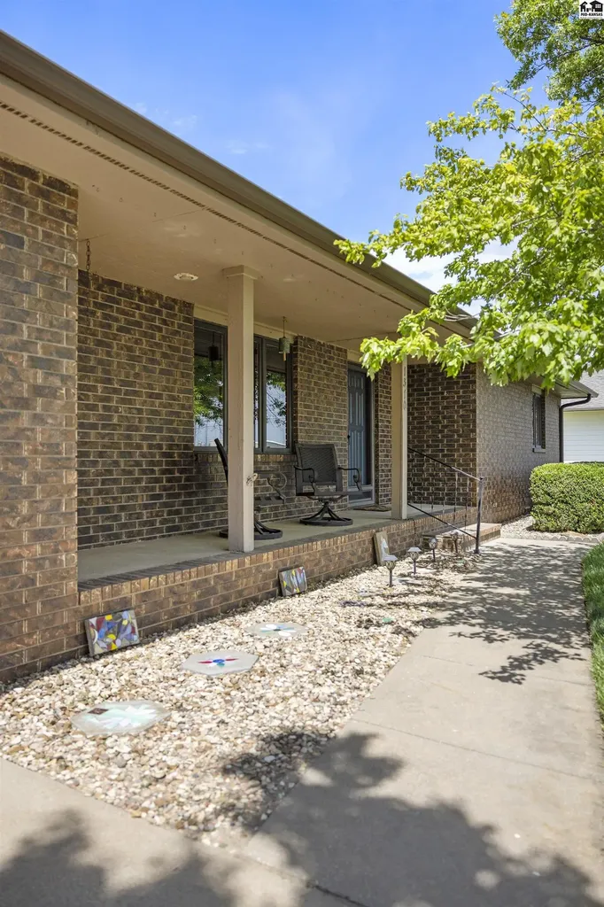 1310 Wheatland Drive Hutchinson KS 67502