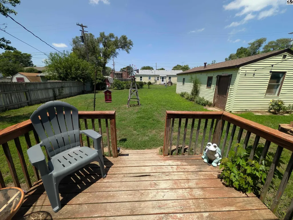 14 Swarens Street Hutchinson KS 67502