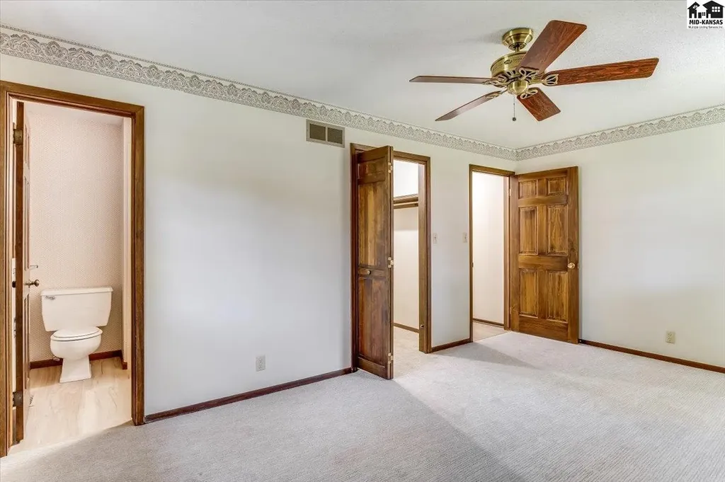 2402 Kipling Place Hutchinson KS 67502