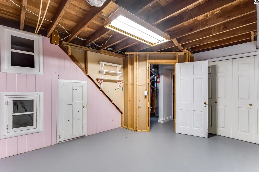 13113 S Victory Road Haven KS 67543