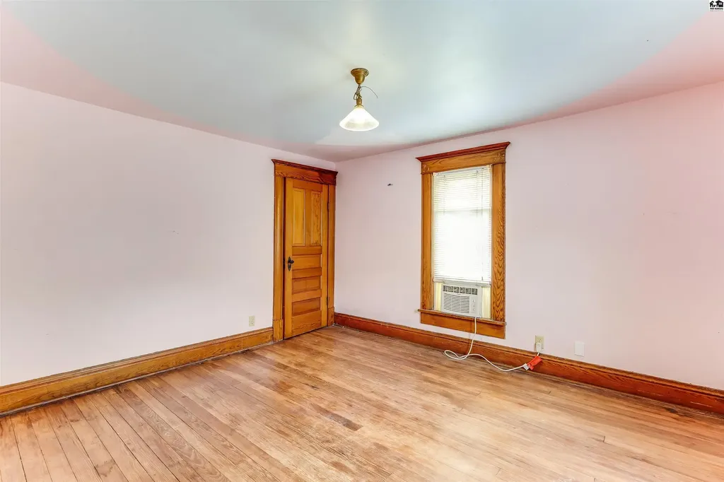 13113 S Victory Road Haven KS 67543