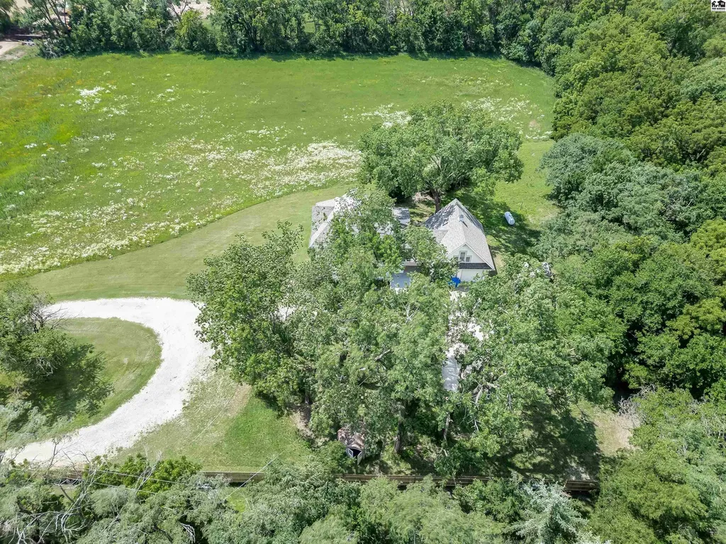 13113 S Victory Road Haven KS 67543