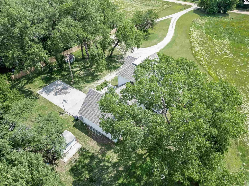 13113 S Victory Road Haven KS 67543