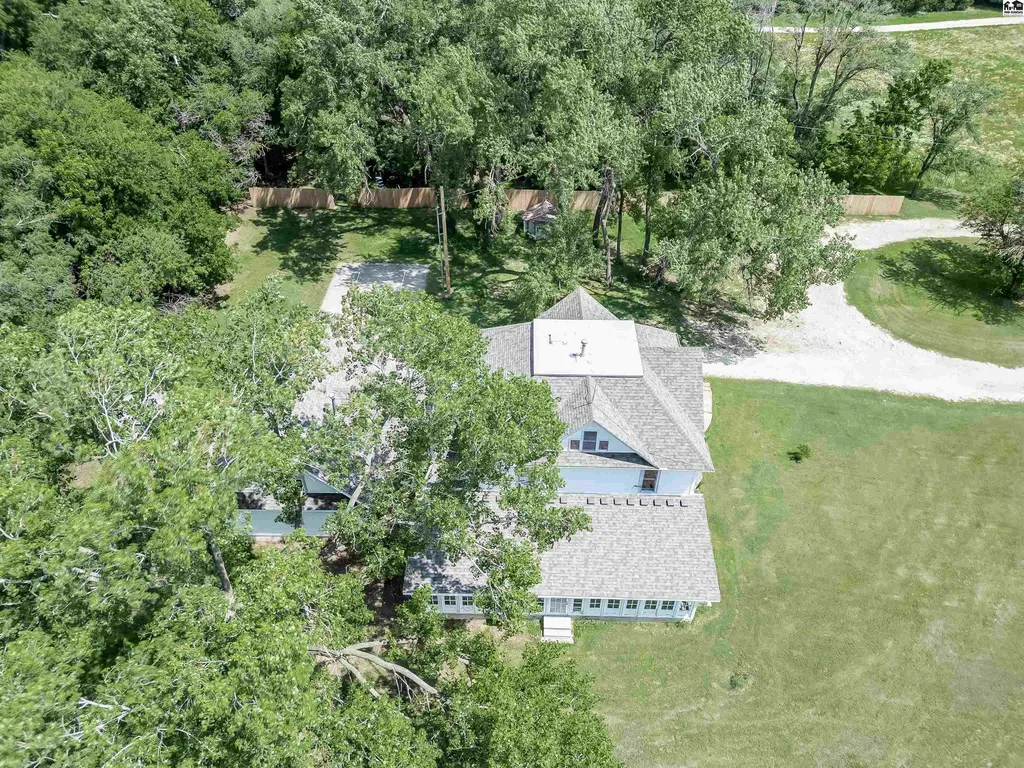 13113 S Victory Road Haven KS 67543