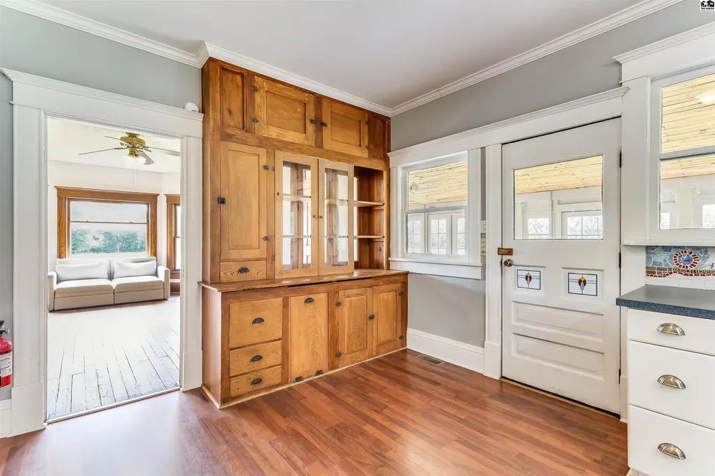 13113 S Victory Road Haven KS 67543