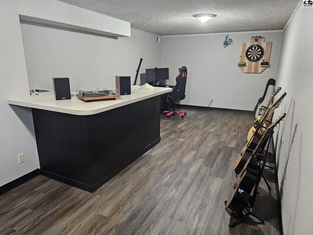 2503 Rambler Road Hutchinson KS 67502