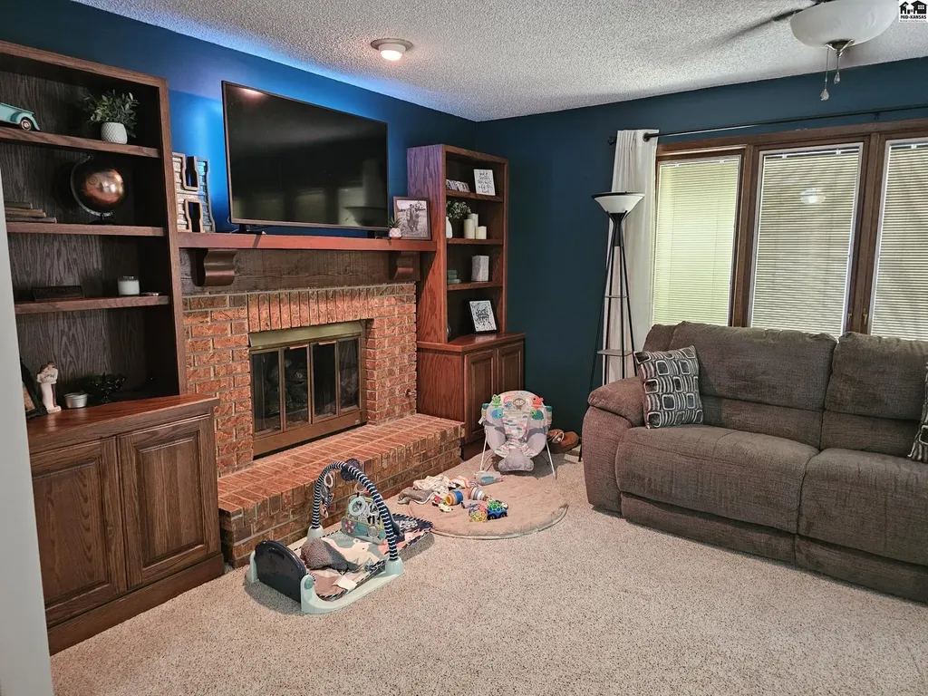 2503 Rambler Road Hutchinson KS 67502