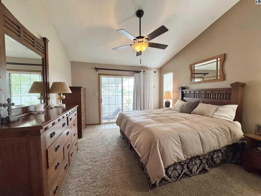 1301 Woodbridge Court Hutchinson KS 67502