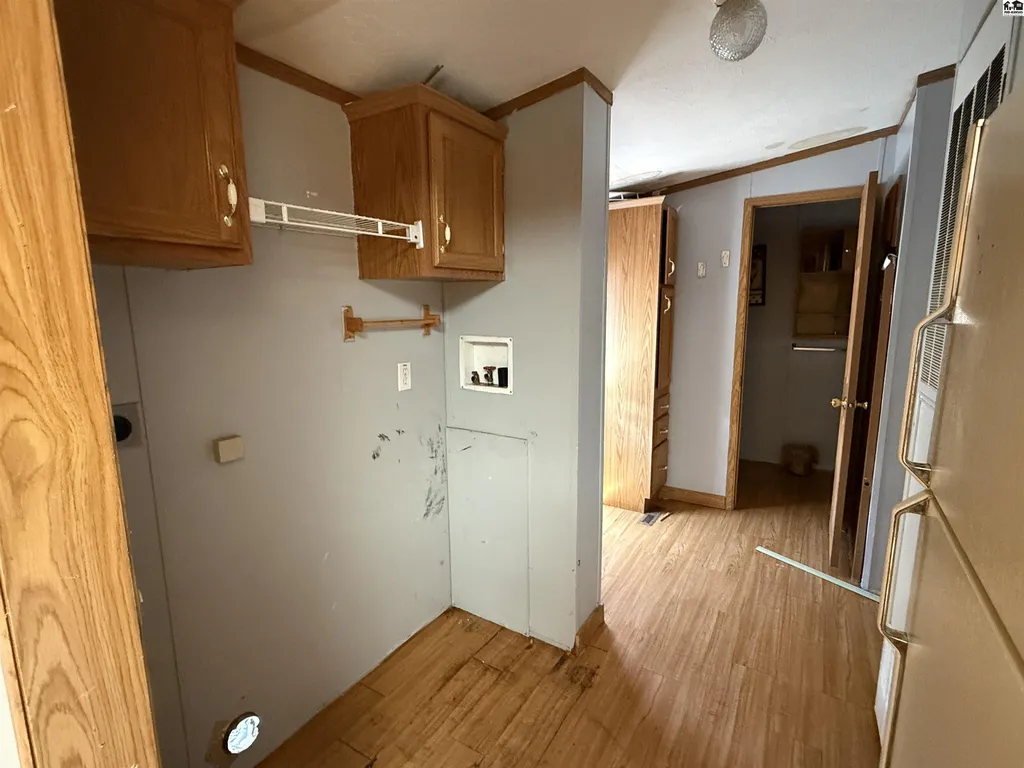 1329 S Maple Street Hutchinson KS 67501