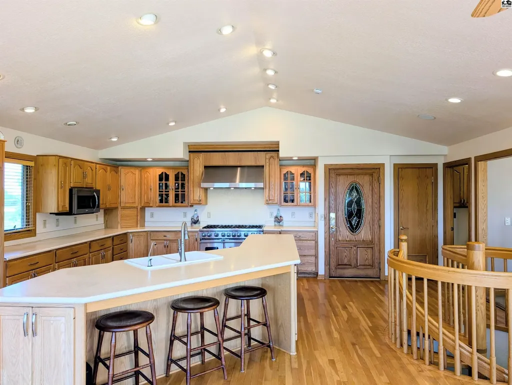 1421 Pioneer Road Mcpherson KS 67460