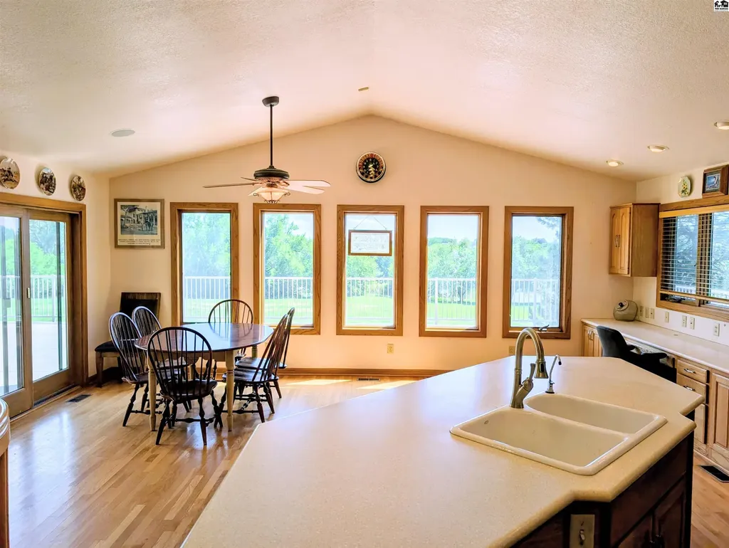 1421 Pioneer Road Mcpherson KS 67460