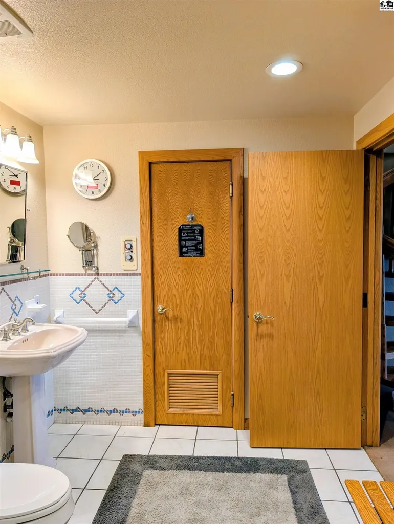 1421 Pioneer Road Mcpherson KS 67460