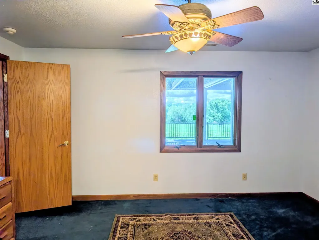 1421 Pioneer Road Mcpherson KS 67460