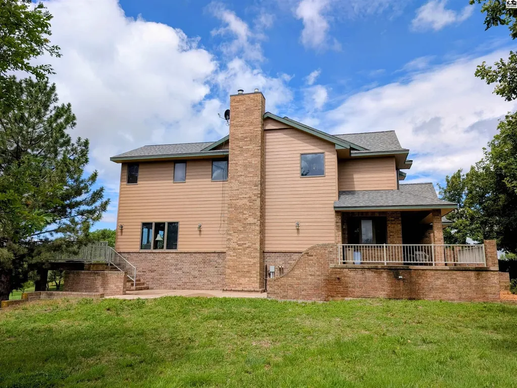 1421 Pioneer Road Mcpherson KS 67460