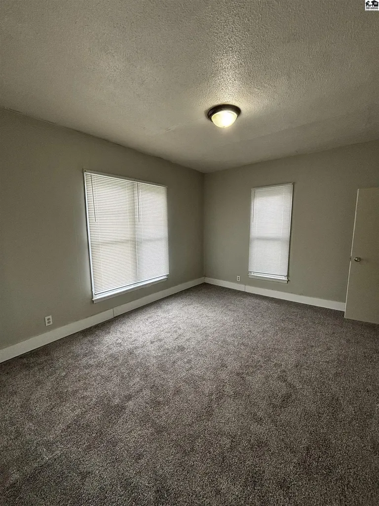 120 W 6th Avenue Hutchinson KS 67501