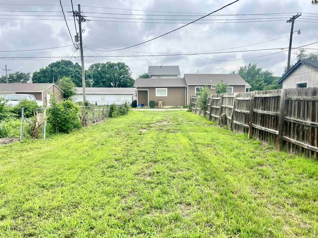 1125 N Monroe Street Hutchinson KS 67501
