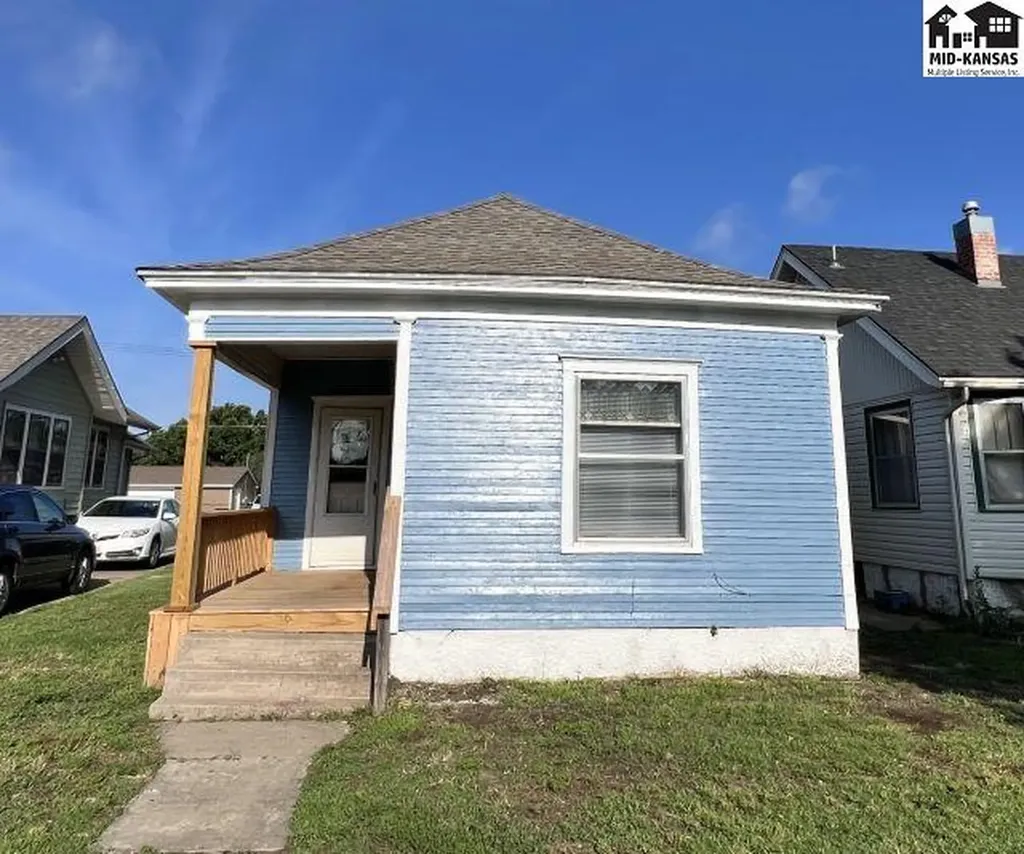 1125 N Monroe Street Hutchinson KS 67501