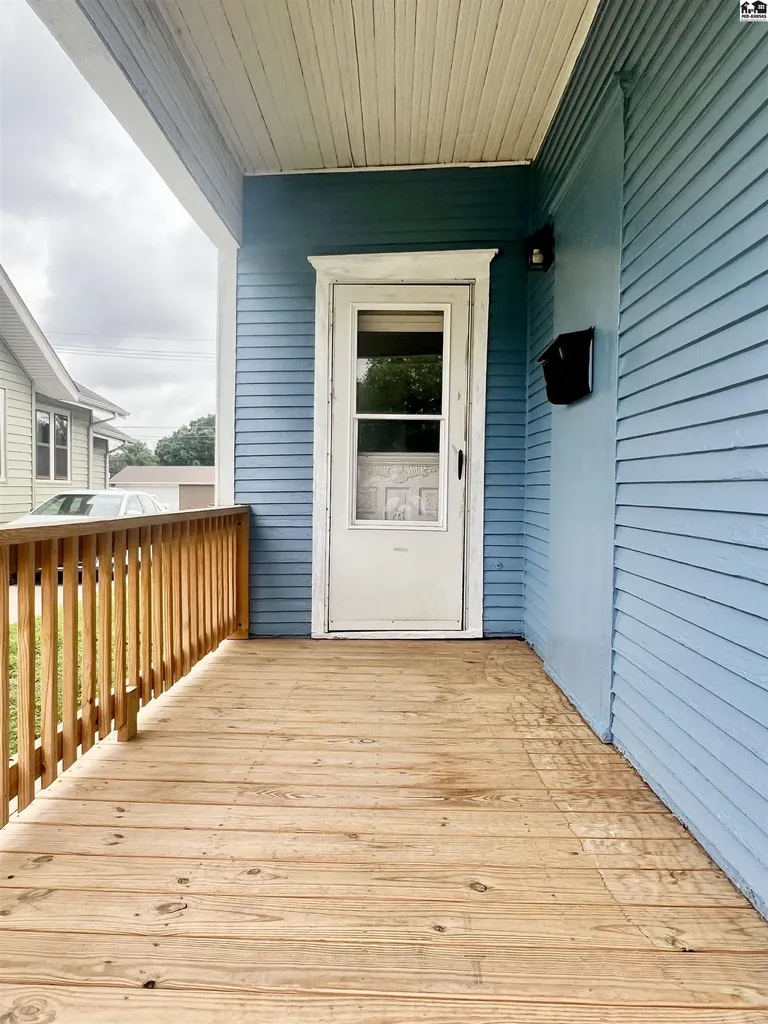 1125 N Monroe Street Hutchinson KS 67501