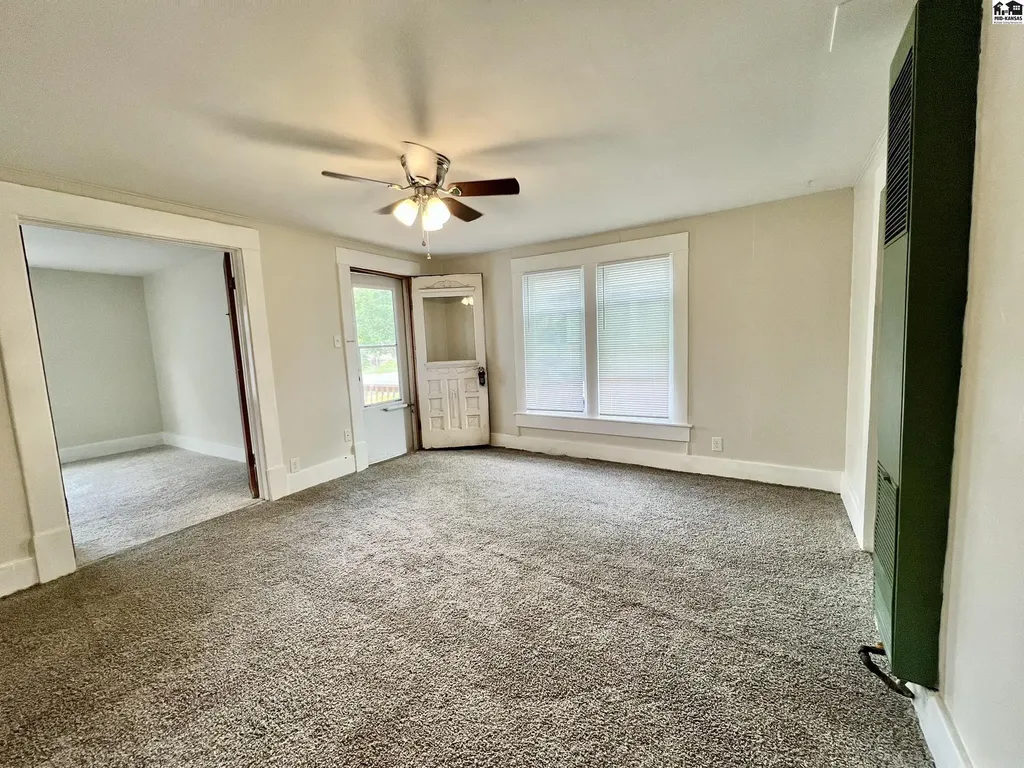 1125 N Monroe Street Hutchinson KS 67501