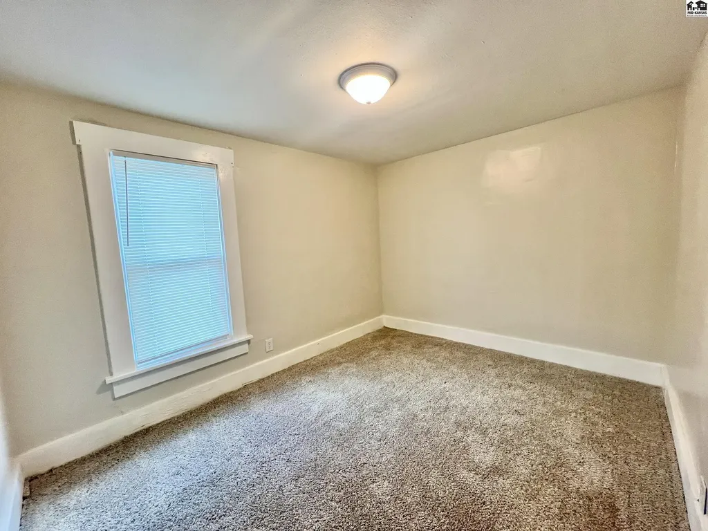 1125 N Monroe Street Hutchinson KS 67501