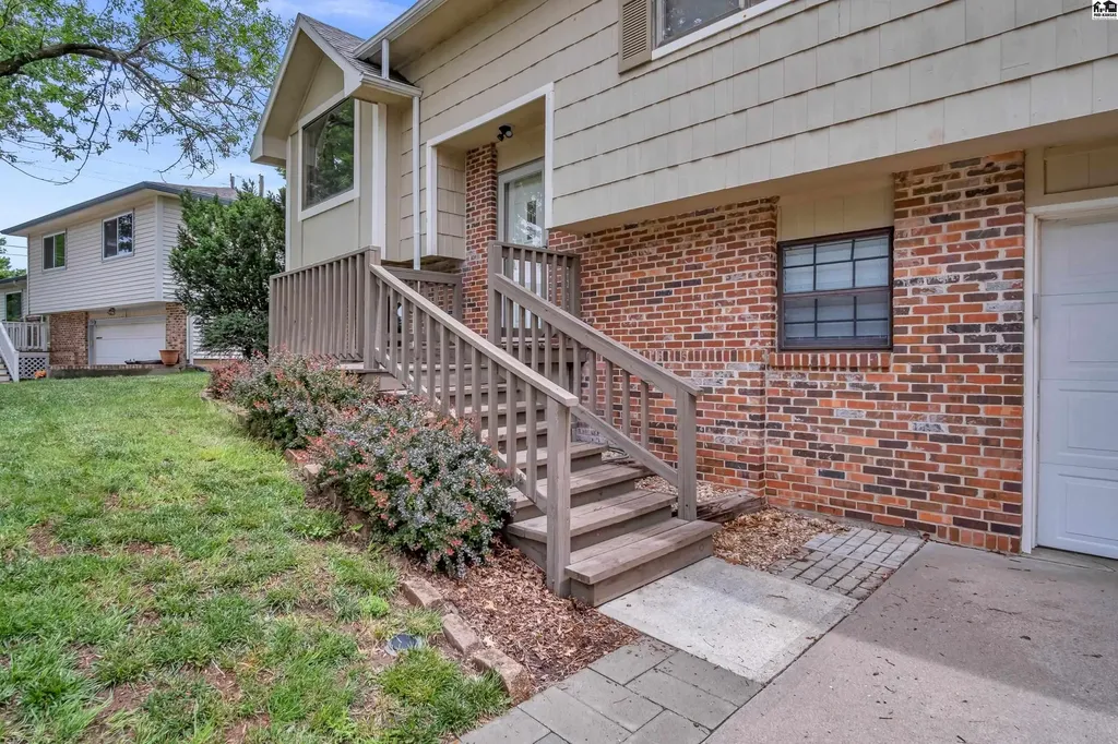 1320 Northglen Mcpherson KS 67460