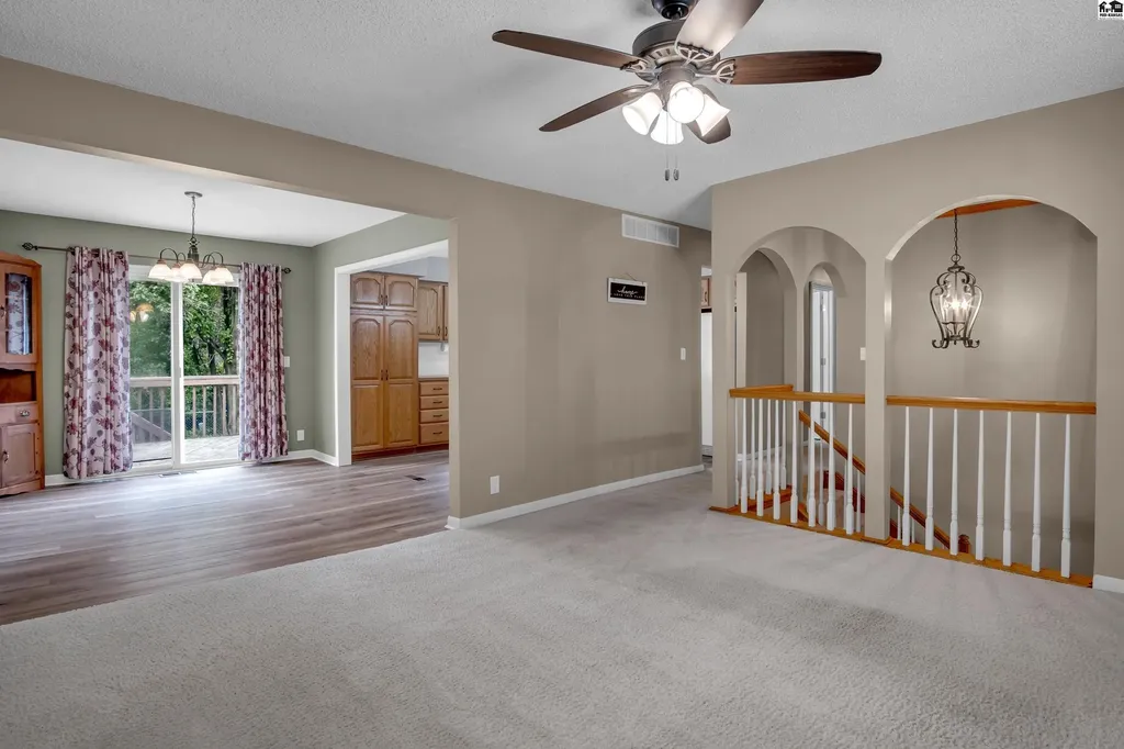 1320 Northglen Mcpherson KS 67460