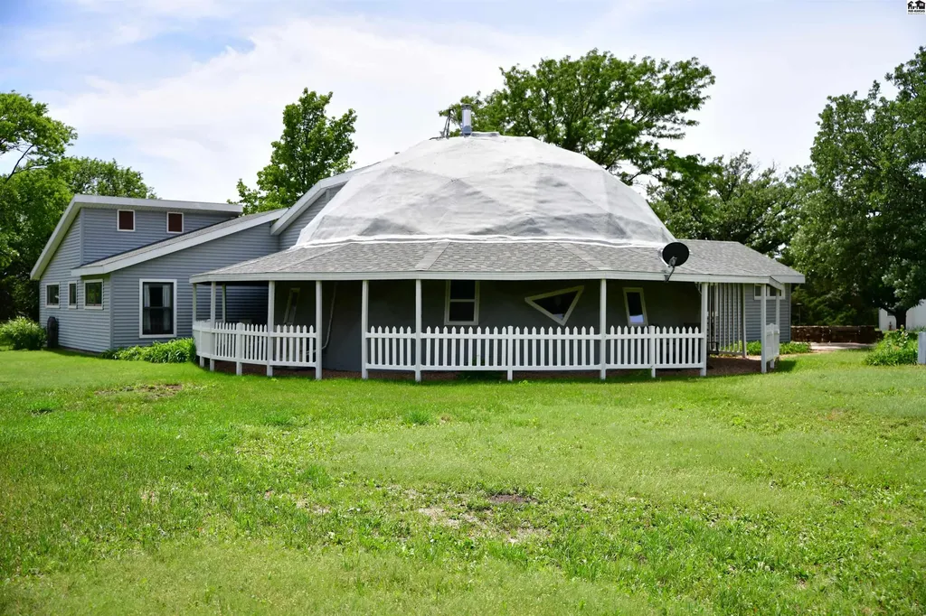 1049 4th Avenue Mcpherson KS 67460