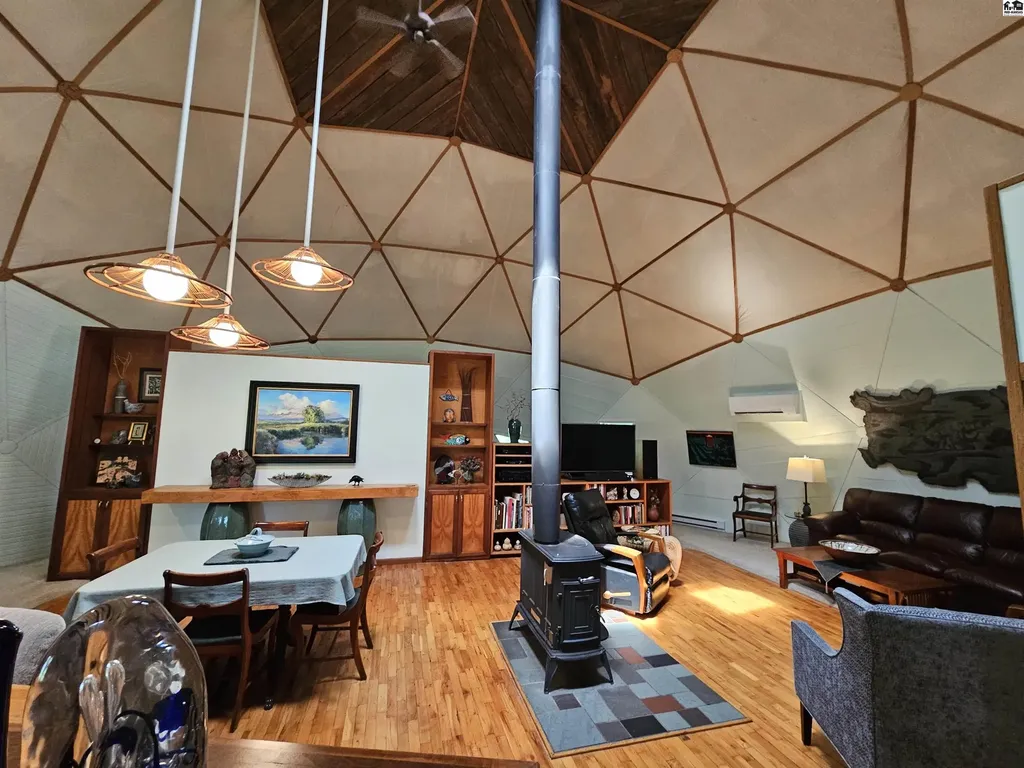 1049 4th Avenue Mcpherson KS 67460