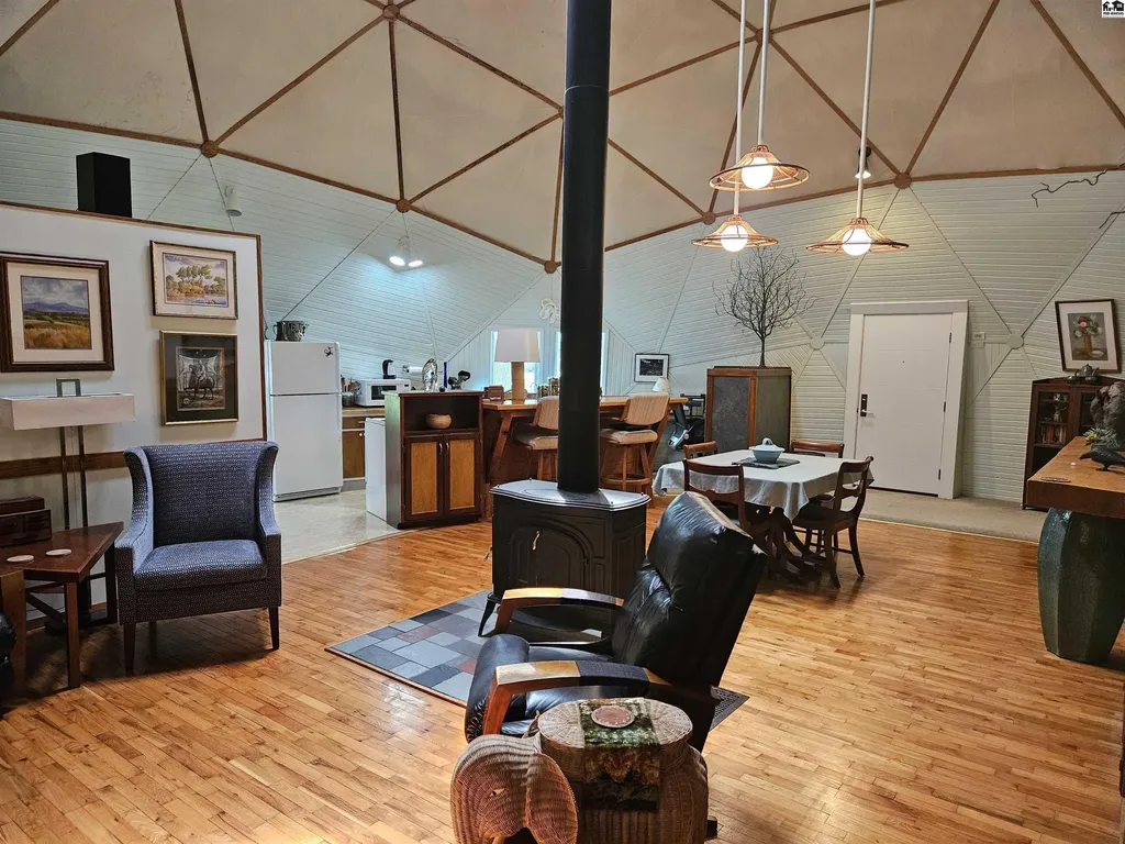1049 4th Avenue Mcpherson KS 67460