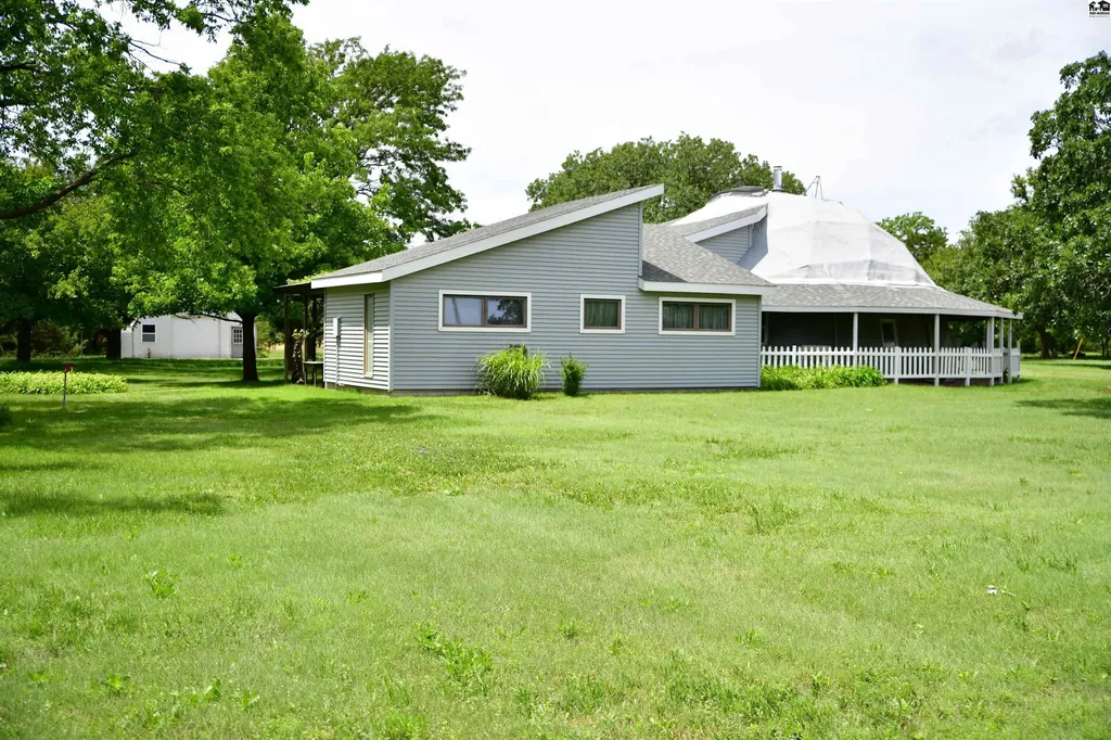 1049 4th Avenue Mcpherson KS 67460
