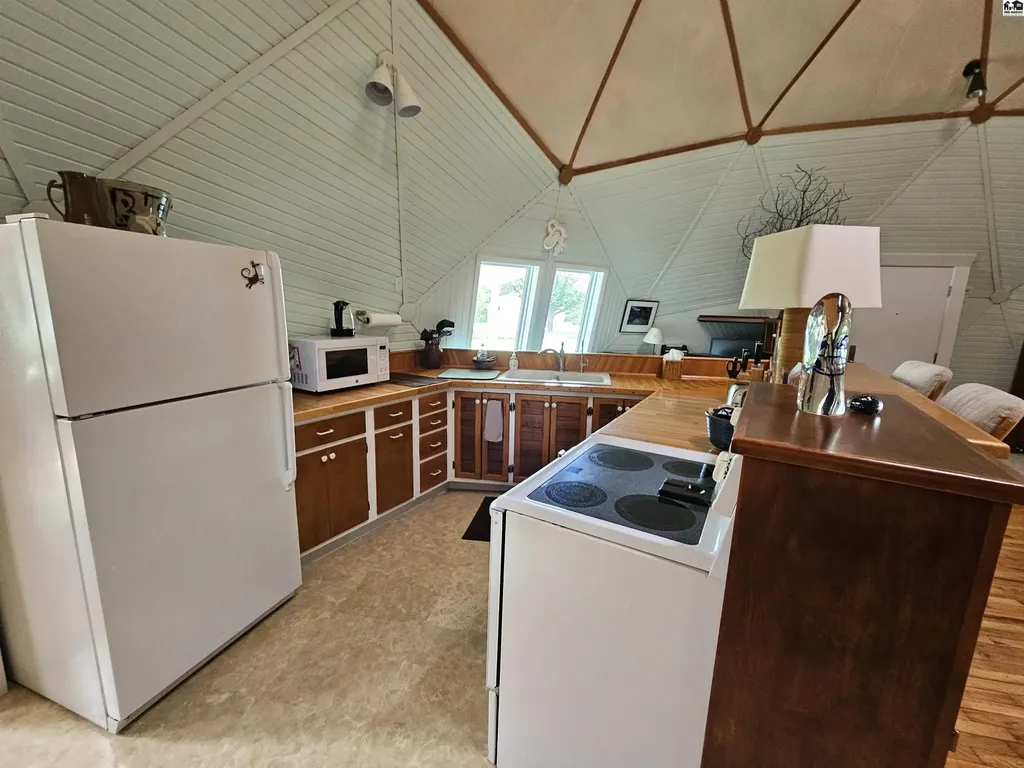 1049 4th Avenue Mcpherson KS 67460